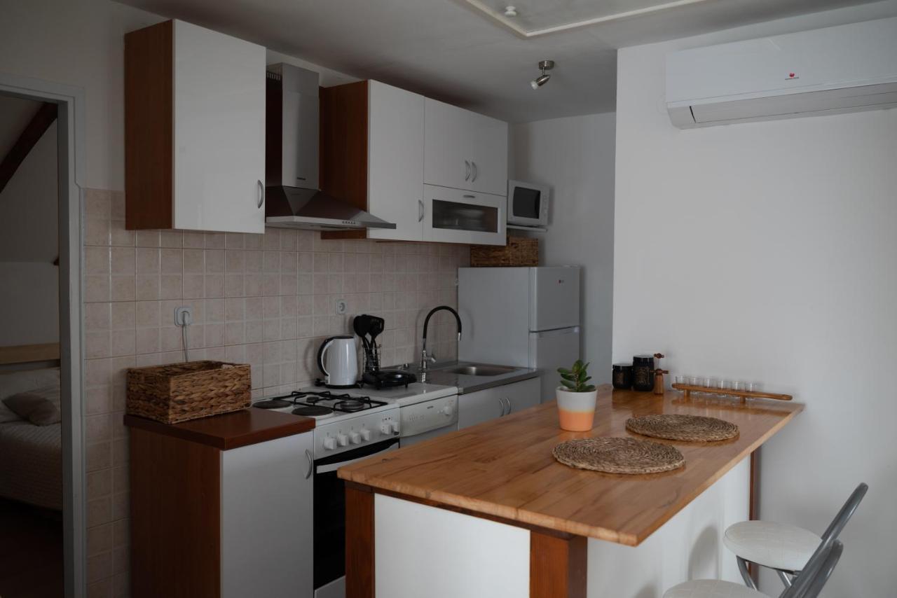 Apartman Milutin Vrsi Dış mekan fotoğraf