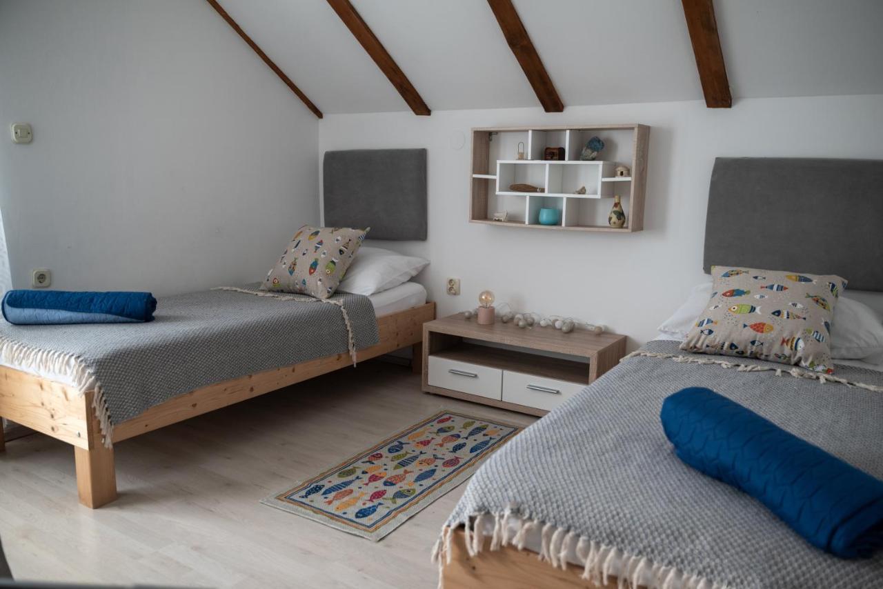 Apartman Milutin Vrsi Dış mekan fotoğraf