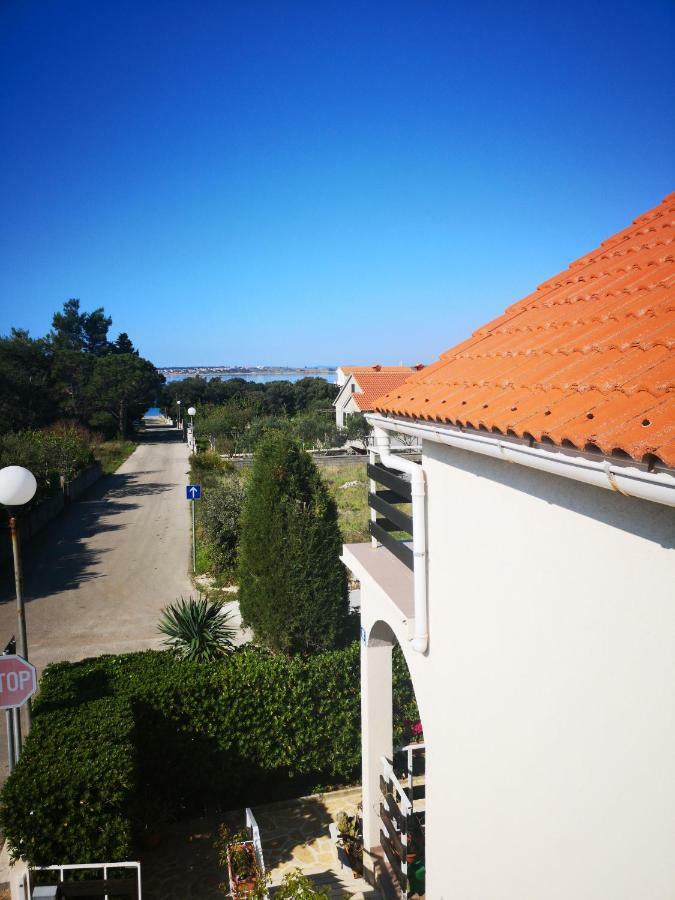 Apartman Milutin Vrsi Dış mekan fotoğraf